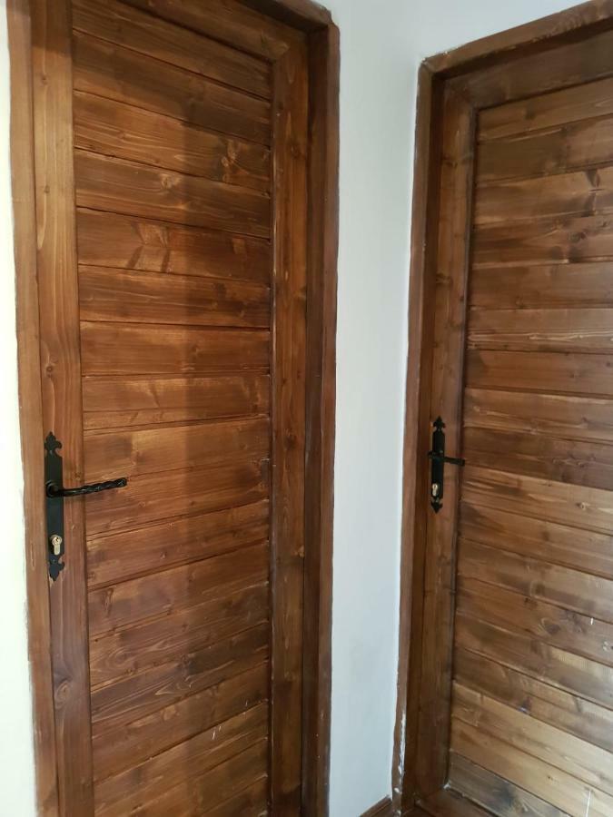 Apartment Straja Lupeni  Εξωτερικό φωτογραφία
